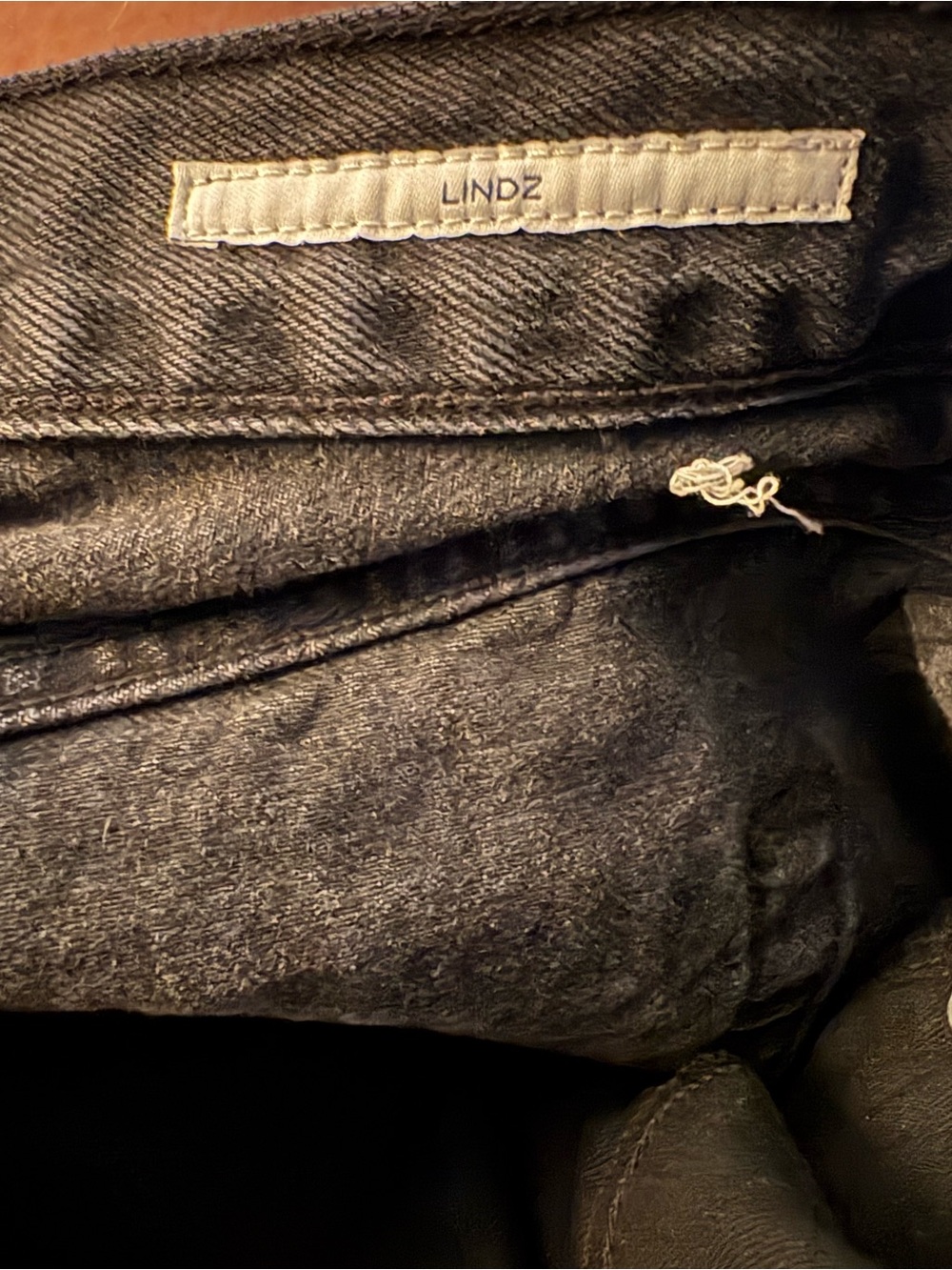 Citizens of Humanity - Lindz Low Rise Easy Straight in Vintage Black - Picture 11 of 12